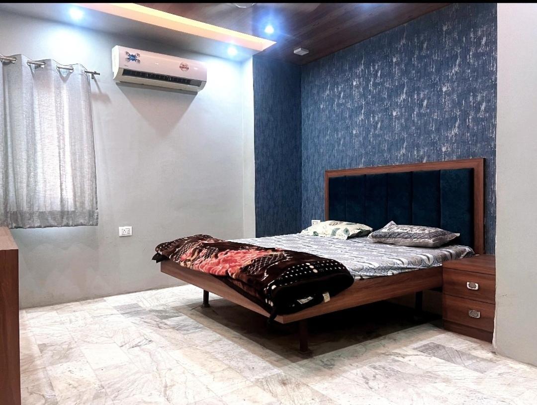 House Of Touristers Hotel Dźajpur Zewnętrze zdjęcie